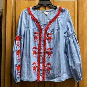 Crown and ivy puff sleeve top.. *well worn..*